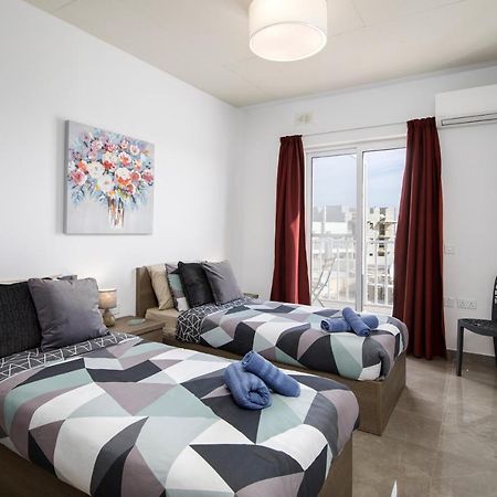 Hilltop Apartments - Stylish Comfort Living Close To The Sea, Bugibba St. Paul's Bay Bagian luar foto