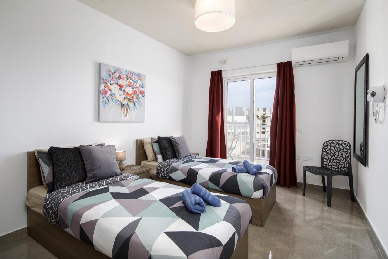 Hilltop Apartments - Stylish Comfort Living Close To The Sea, Bugibba St. Paul's Bay Bagian luar foto