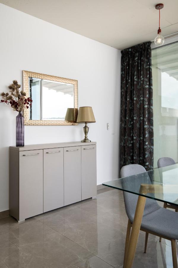 Hilltop Apartments - Stylish Comfort Living Close To The Sea, Bugibba St. Paul's Bay Bagian luar foto