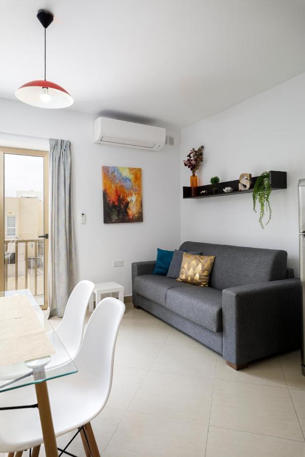 Hilltop Apartments - Stylish Comfort Living Close To The Sea, Bugibba St. Paul's Bay Bagian luar foto